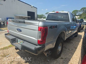 2018 Ford Super Duty F-350 XL Extended Cab Long Bed w/Rear Doors - miniatura 12