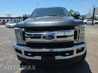 2018 Ford Super Duty F-350 XLT Crew Cab Long Bed - miniatura 2