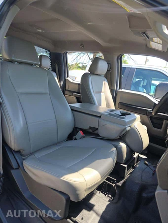 2018 Ford Super Duty F-450 Cab Chassis XL Crew Cab DRW - miniatura 17