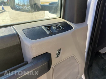 2018 Ford Super Duty F-450 Cab Chassis XL Regular Cab DRW - miniatura 13