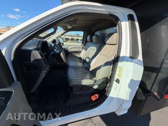2018 Ford Super Duty F-450 Cab Chassis XL Regular Cab DRW - miniatura 15