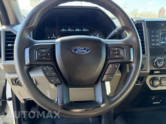 2018 Ford Super Duty F-450 Cab Chassis XL Regular Cab DRW - miniatura 18