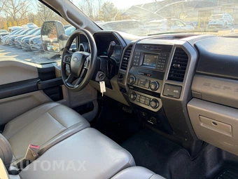2018 Ford Super Duty F-450 Cab Chassis XL Regular Cab DRW - miniatura 30