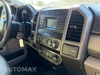 2018 Ford Super Duty F-450 Cab Chassis XL Regular Cab DRW - miniatura 31