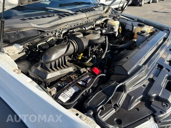 2018 Ford Super Duty F-450 Cab Chassis XL Regular Cab DRW - miniatura 36