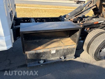 2018 Ford Super Duty F-450 Cab Chassis XL Regular Cab DRW - miniatura 46