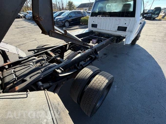 2018 Ford Super Duty F-450 Cab Chassis XL Regular Cab DRW - miniatura 50