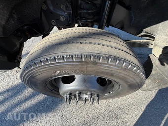 2018 Ford Super Duty F-450 Cab Chassis XL Regular Cab DRW - miniatura 62