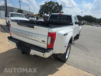 2018 Ford Super Duty F-450 Limited Crew Cab Long Bed DRW - miniatura 4