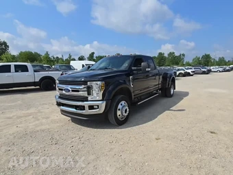 2018 Ford Super Duty F-450 XLT Crew Cab Long Bed DRW