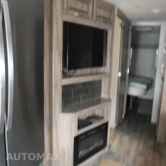2018 Ford Super Duty F-53 Class A Motorhome Chassis DRW - miniatura 21