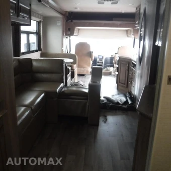 2018 Ford Super Duty F-53 Class A Motorhome Chassis DRW - miniatura 22