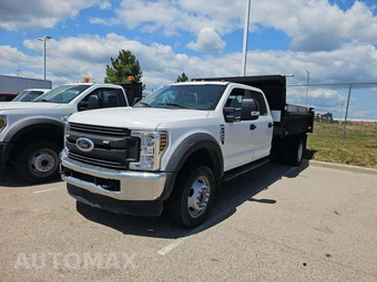 2018 Ford Super Duty F-550 Cab Chassis XL Crew Cab DRW