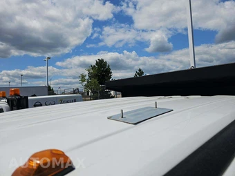 2018 Ford Super Duty F-550 Cab Chassis XL Crew Cab DRW - miniatura 12