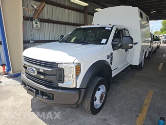 2018 Ford Super Duty F-550 Cab Chassis XL Extended Cab w/Rear Doors DRW