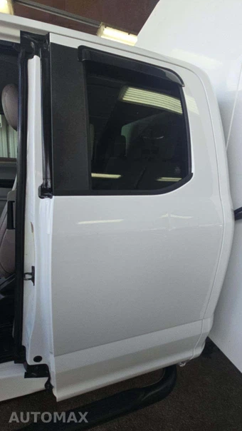 2018 Ford Super Duty F-550 Cab Chassis XL Extended Cab w/Rear Doors DRW - miniatura 20