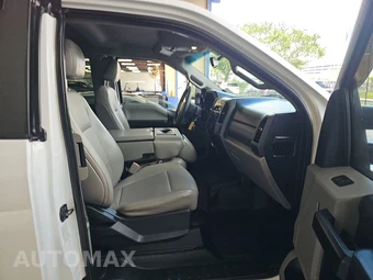2018 Ford Super Duty F-550 Cab Chassis XL Extended Cab w/Rear Doors DRW - miniatura 8