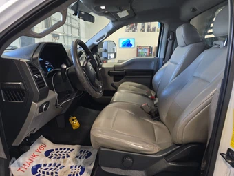 2018 Ford Super Duty F-550 Cab Chassis XL Regular Cab DRW - miniatura 7