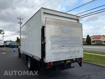 2018 Ford Super Duty F-550 Cab Chassis XL Regular Cab DRW - miniatura 11