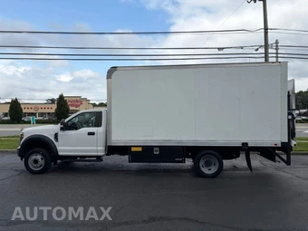2018 Ford Super Duty F-550 Cab Chassis XL Regular Cab DRW - miniatura 12