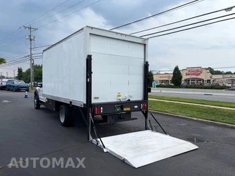 2018 Ford Super Duty F-550 Cab Chassis XL Regular Cab DRW - miniatura 2