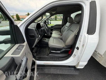 2018 Ford Super Duty F-550 Cab Chassis XL Regular Cab DRW - miniatura 23