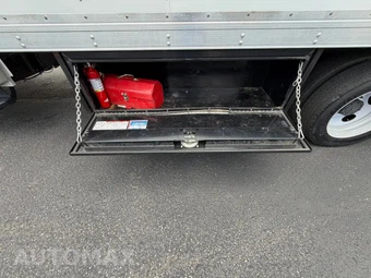 2018 Ford Super Duty F-550 Cab Chassis XL Regular Cab DRW - miniatura 38