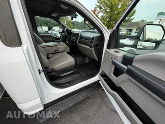 2018 Ford Super Duty F-550 Cab Chassis XL Regular Cab DRW - miniatura 45