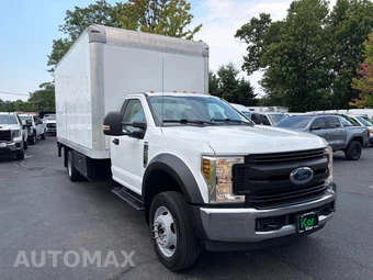 2018 Ford Super Duty F-550 Cab Chassis XL Regular Cab DRW - miniatura 6