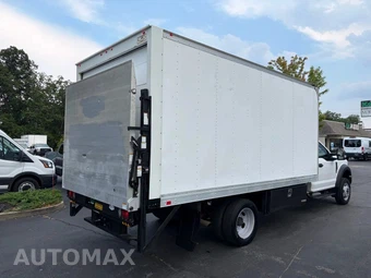 2018 Ford Super Duty F-550 Cab Chassis XL Regular Cab DRW - miniatura 9