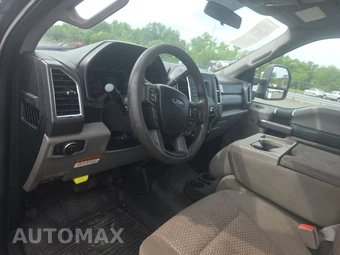 2018 Ford Super Duty F-550 Cab Chassis XLT Regular Cab DRW - miniatura 11