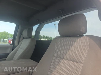 2018 Ford Super Duty F-550 Cab Chassis XLT Regular Cab DRW - miniatura 13