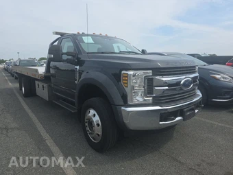 2018 Ford Super Duty F-550 Cab Chassis XLT Regular Cab DRW - miniatura 3
