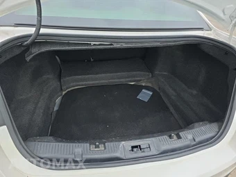 2018 Ford Taurus Limited – miniatura 19