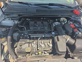 2018 Ford Taurus Limited – miniatura 12
