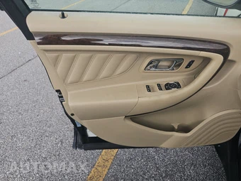 2018 Ford Taurus Limited – miniatura 9