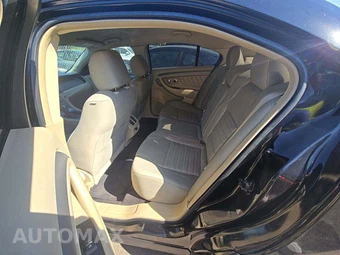2018 Ford Taurus SE – miniatura 13