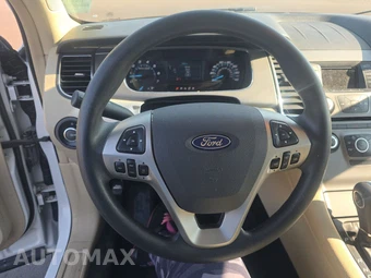 2018 Ford Taurus SE – miniatura 10