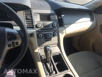 2018 Ford Taurus SE – miniatura 11
