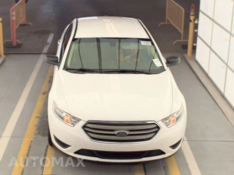 2018 Ford Taurus SE – miniatura 2