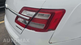 2018 Ford Taurus SE – miniatura 30