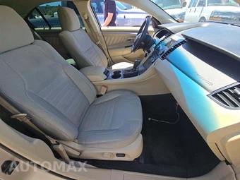 2018 Ford Taurus SE – miniatura 18