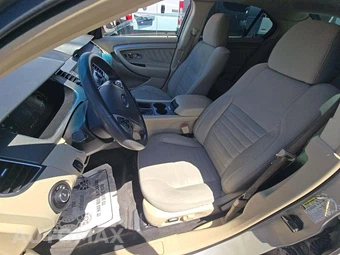 2018 Ford Taurus SE – miniatura 6