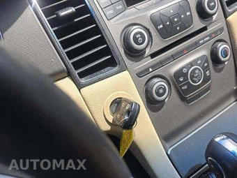 2018 Ford Taurus SE – miniatura 9