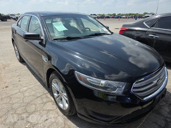2018 Ford Taurus SE - miniatura 3