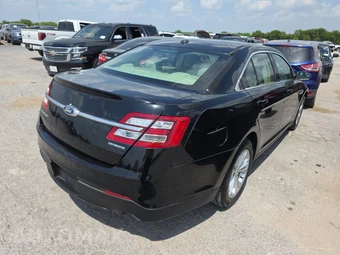 2018 Ford Taurus SE - miniatura 4