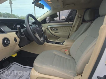 2018 Ford Taurus SE - miniatura 7