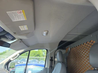 2018 Ford Transit 150 Cargo Van w/RH Swing-Out Doors Low Roof 129.9" WB - miniatura 17