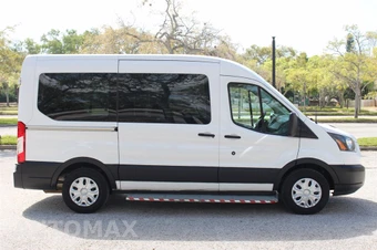 2018 Ford Transit 150 Passenger Wagon XL w/RH Sliding Door Medium Roof 129.9" WB - miniatura 10