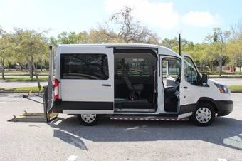 2018 Ford Transit 150 Passenger Wagon XL w/RH Sliding Door Medium Roof 129.9" WB - miniatura 21